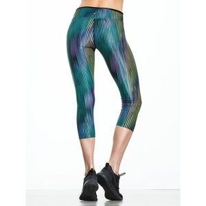 Koral Mystic Capri Leggings